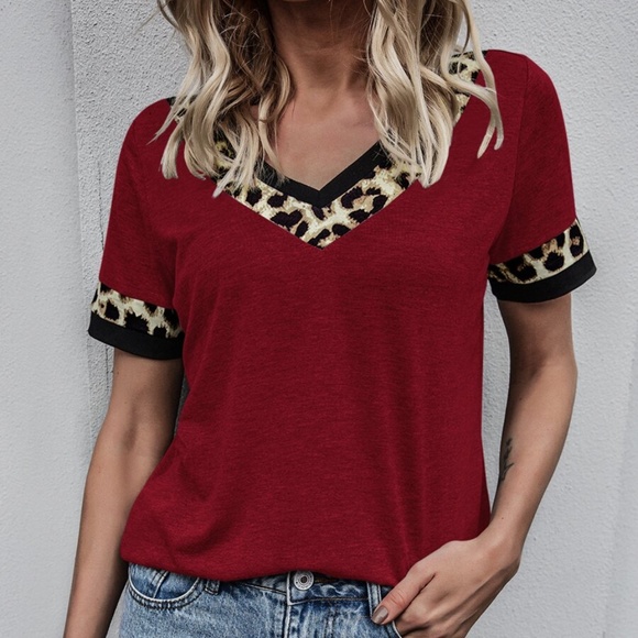 Tops - Boho Leopard Print V neck Color Block Burgundy